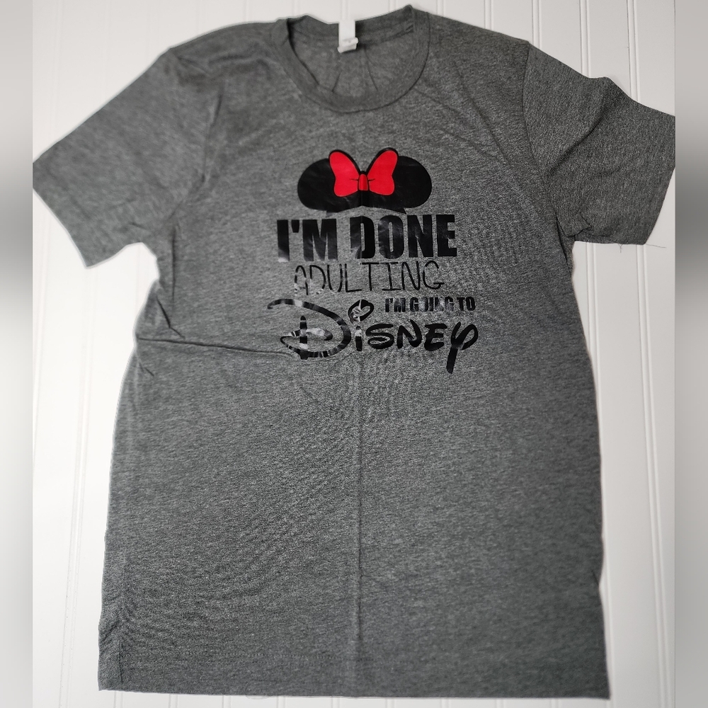 Disney Tee size M